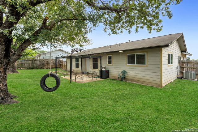 458 Scates Dr, San Antonio, TX 78227