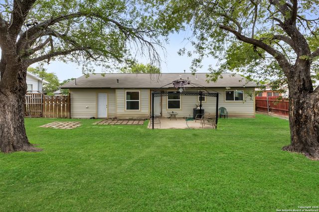 458 Scates Dr, San Antonio, TX 78227