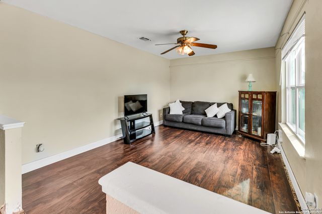 458 Scates Dr, San Antonio, TX 78227
