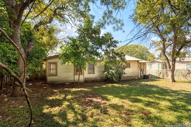 342 Leming, San Antonio, TX 78201