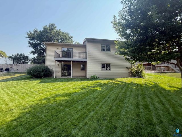 4712 E Hanna Cir Circle, Sioux Falls, SD 57110