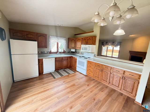 4712 E Hanna Cir Circle, Sioux Falls, SD 57110