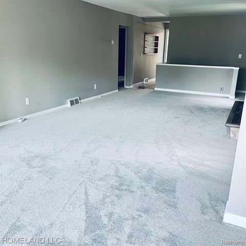 4039 Lotus Drive, Waterford, MI 48329
