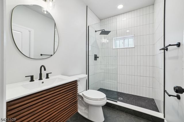 28 Bennington Rd, Livingston Twp., NJ 07039