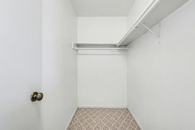 718 Live Oak Dr., North Myrtle Beach, SC 29582