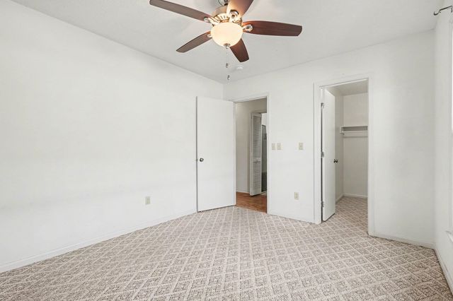 718 Live Oak Dr., North Myrtle Beach, SC 29582