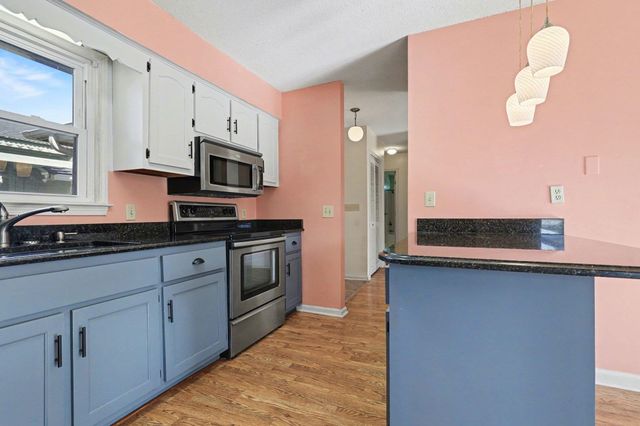 718 Live Oak Dr., North Myrtle Beach, SC 29582