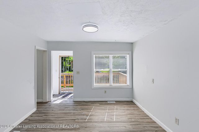 714 S Hayford Avenue, Lansing, MI 48912