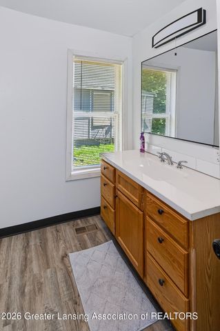 714 S Hayford Avenue, Lansing, MI 48912