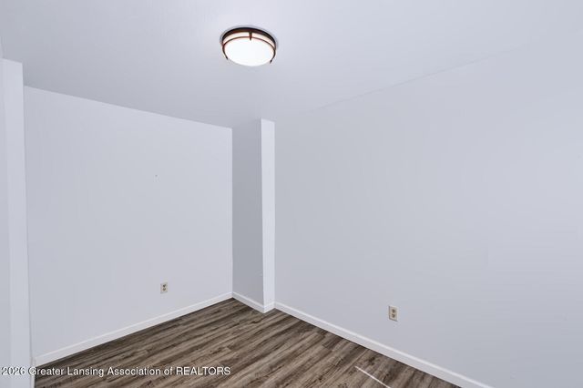 714 S Hayford Avenue, Lansing, MI 48912