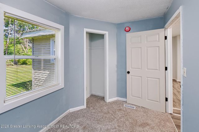 714 S Hayford Avenue, Lansing, MI 48912