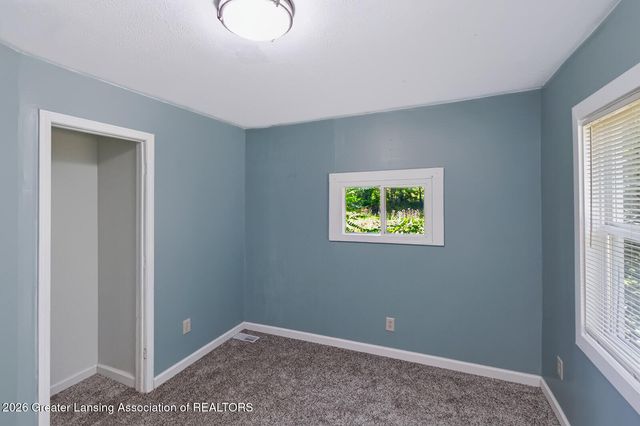 714 S Hayford Avenue, Lansing, MI 48912