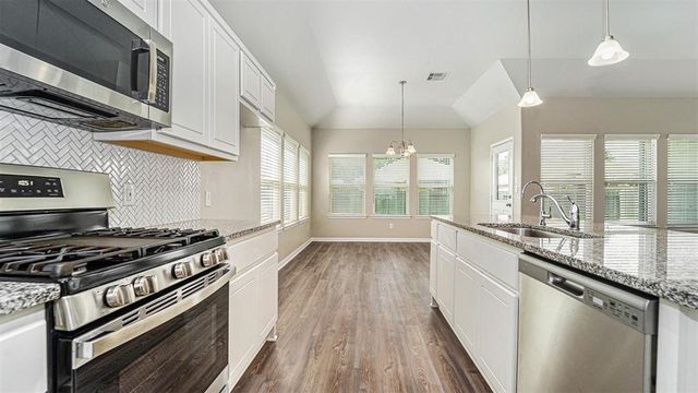 15020 Meadow Glen N, Conroe, TX 77306