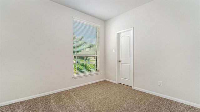 15020 Meadow Glen N, Conroe, TX 77306
