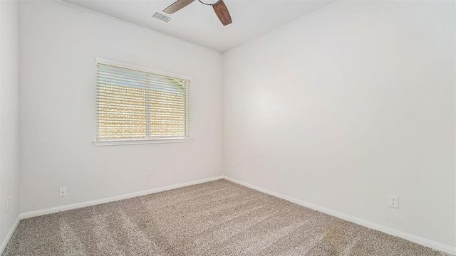 15020 Meadow Glen N, Conroe, TX 77306