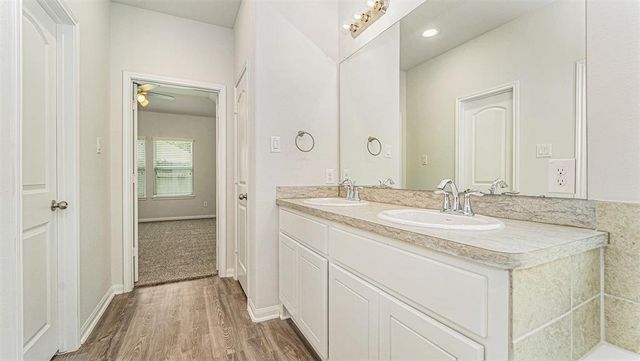 15020 Meadow Glen N, Conroe, TX 77306