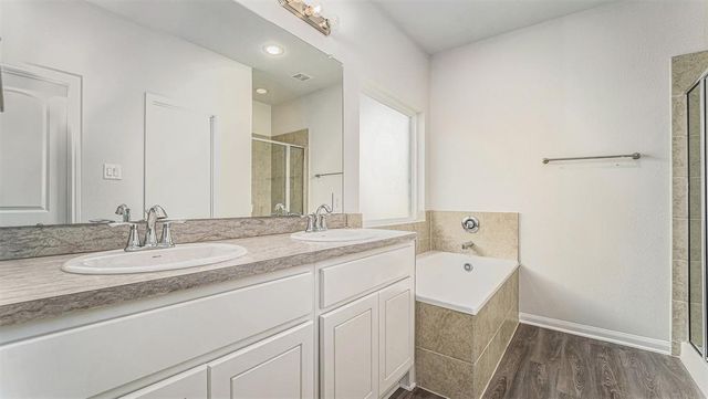 15020 Meadow Glen N, Conroe, TX 77306