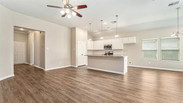 15020 Meadow Glen N, Conroe, TX 77306