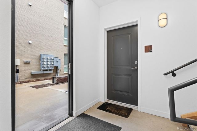 8475 E 36th Avenue 109, Denver, CO 80238