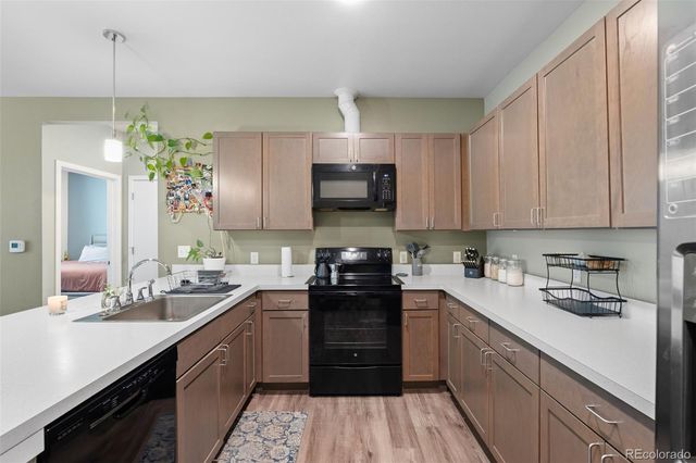 8475 E 36th Avenue 109, Denver, CO 80238