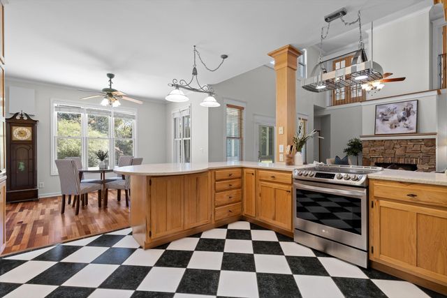 453 Harvest Lane, Rock Spring, GA 30739