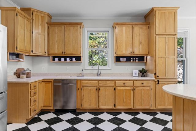 453 Harvest Lane, Rock Spring, GA 30739