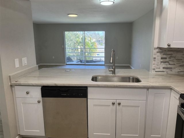 3602 BENEVA ROAD 405, Sarasota, FL 34232