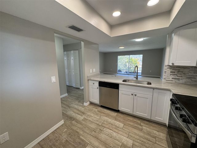 3602 BENEVA ROAD 405, Sarasota, FL 34232