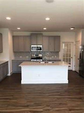 625 Golden Glory RD, Leander, TX 78641