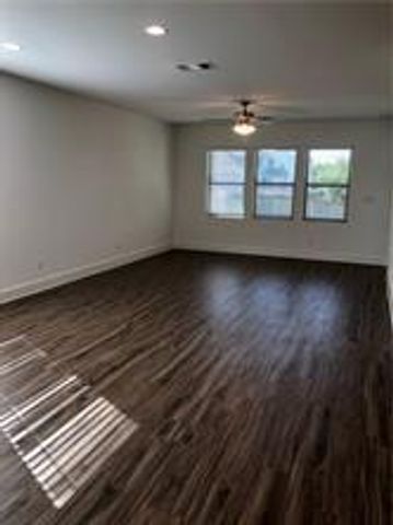 625 Golden Glory RD, Leander, TX 78641