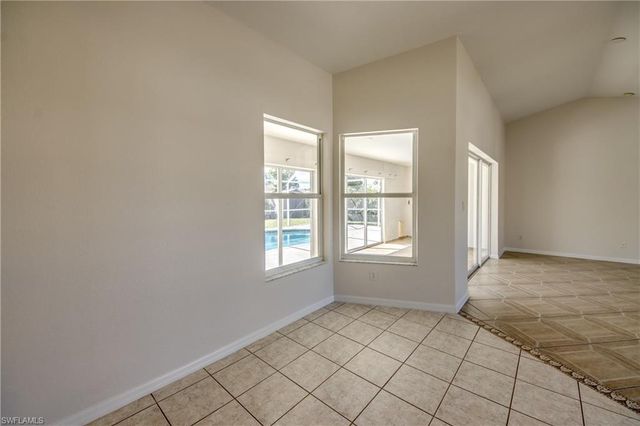 238 SW 43rd TER, Cape Coral, FL 33914