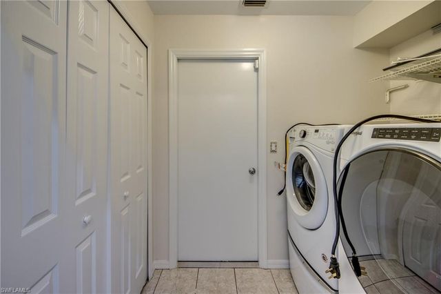 238 SW 43rd TER, Cape Coral, FL 33914