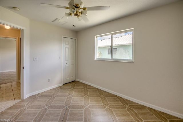 238 SW 43rd TER, Cape Coral, FL 33914