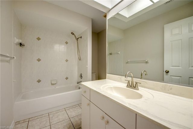 238 SW 43rd TER, Cape Coral, FL 33914