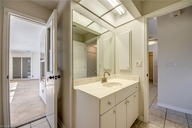 238 SW 43rd TER, Cape Coral, FL 33914