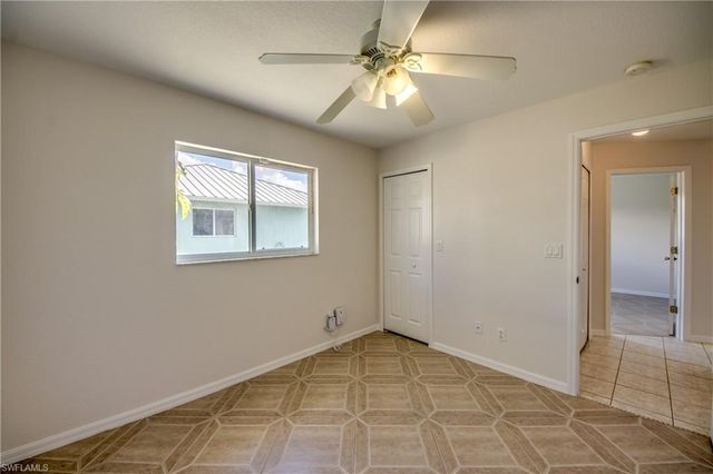 238 SW 43rd TER, Cape Coral, FL 33914