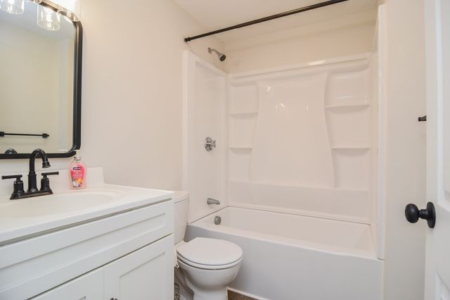 8 Kenmar Drive 55, Billerica, MA 01821