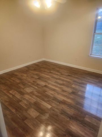 145 Timber Wind Drive, Defuniak Springs, FL 32433