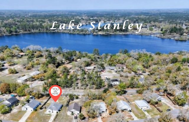 145 Timber Wind Drive, Defuniak Springs, FL 32433