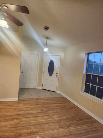 145 Timber Wind Drive, Defuniak Springs, FL 32433