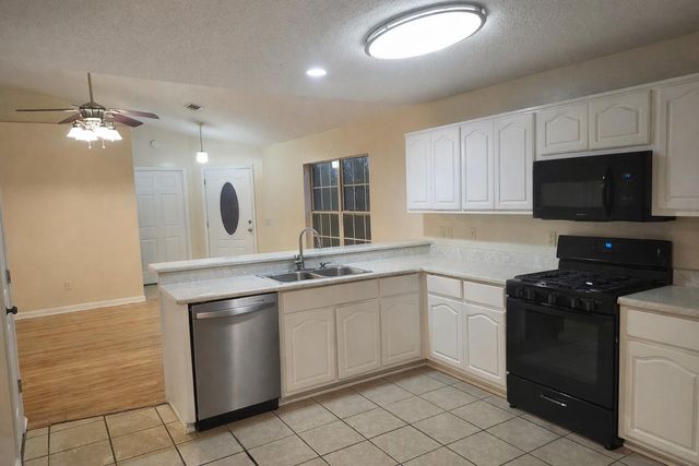 145 Timber Wind Drive, Defuniak Springs, FL 32433