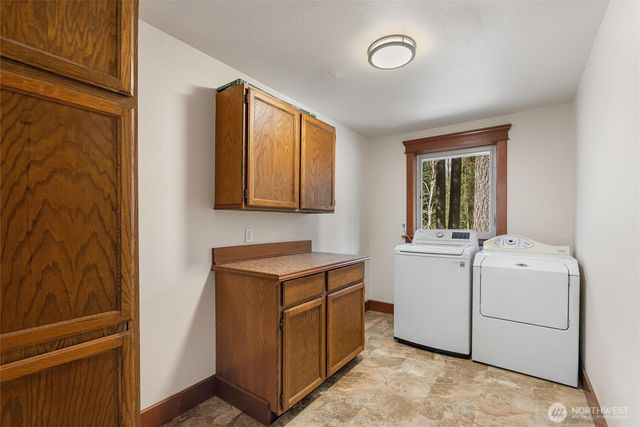 27422 SE 236th Street, Maple Valley, WA 98038
