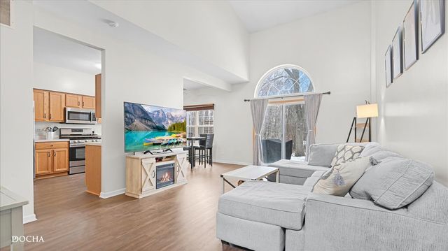 4013 Oak Tree Lane, Plainfield, IL 60586