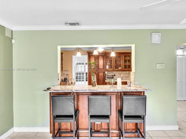 1900 NW 95th Avenue, Pembroke Pines, FL 33024