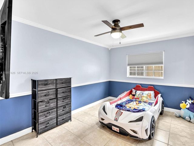 1900 NW 95th Avenue, Pembroke Pines, FL 33024