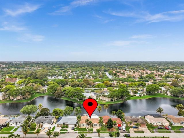 1900 NW 95th Avenue, Pembroke Pines, FL 33024