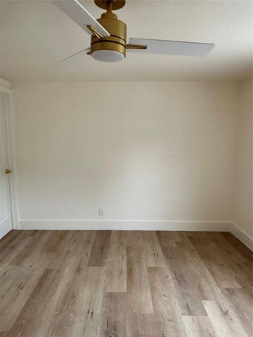 408 Randall Street 9, Pasadena, TX 77506