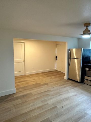 408 Randall Street 9, Pasadena, TX 77506