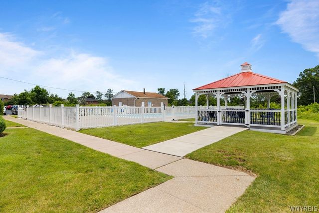 140 Old Lyme Drive 4, Amherst, NY 14221