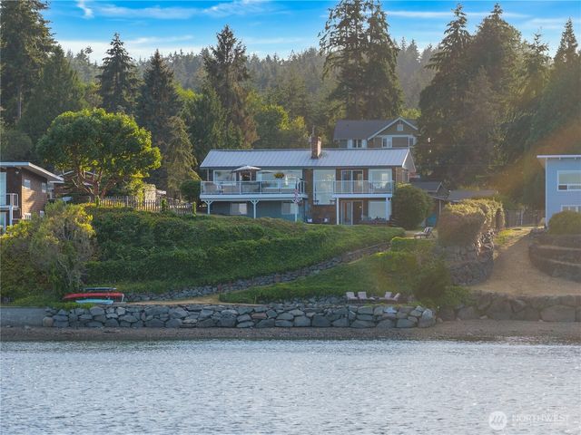 969 12th Avenue, Fox Island, WA 98333
